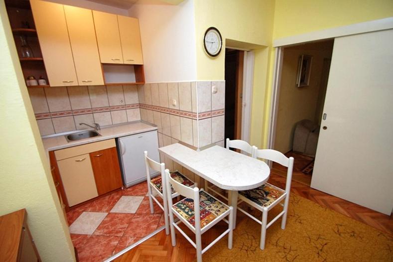 Apartments And Rooms By The Sea Zaostrog, Makarska - 2661 ภายนอก รูปภาพ